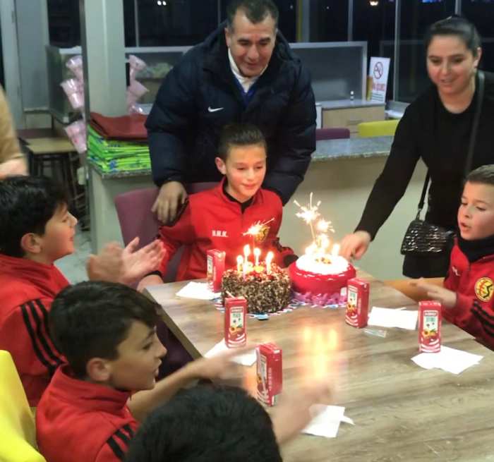 SÜRPRİZ DOĞUM GÜNÜ