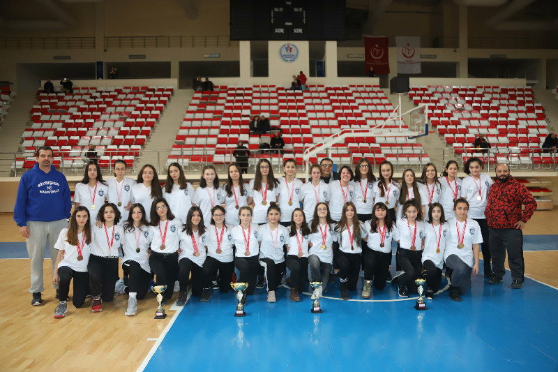 ADINA YAKIŞIR BİR KAPANIŞ OLDU