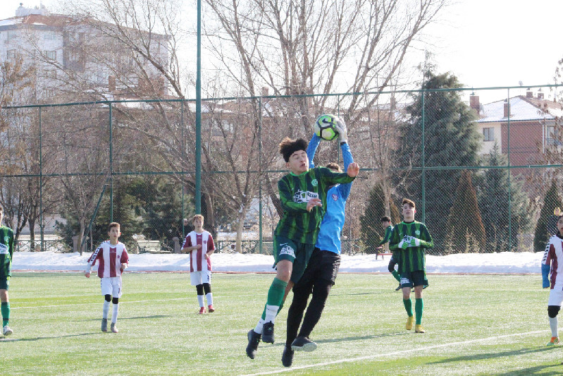 FAVORİLER RAHAT KAZANDI