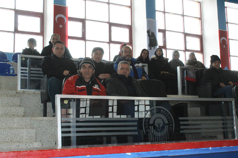 AİLELER YALNIZ BIRAKMIYOR