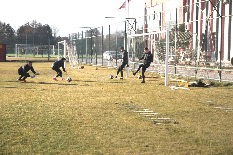 KALE GOLE YİNE KAPALI