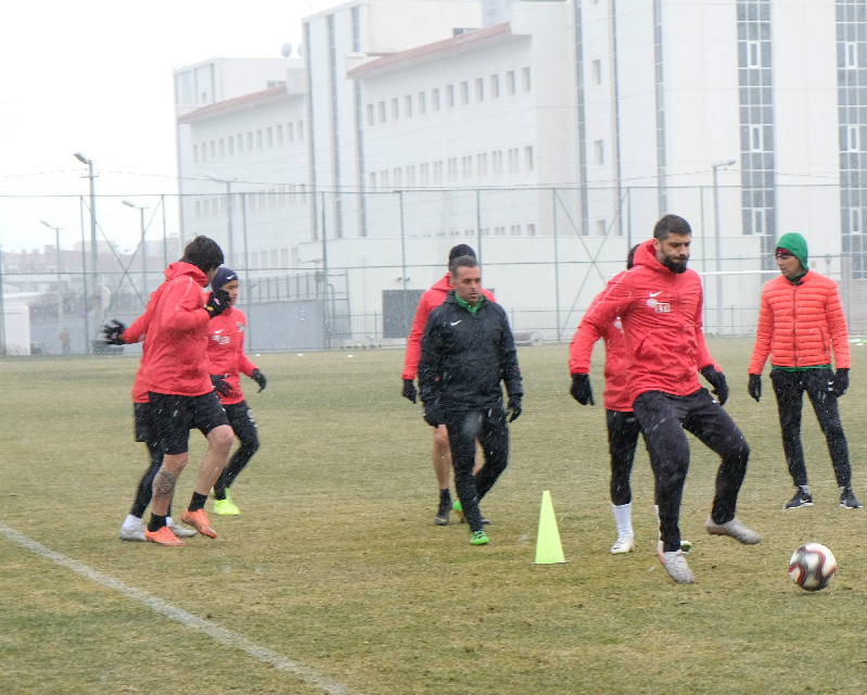 SEZGİN ÇALIŞMALARA BAŞLADI