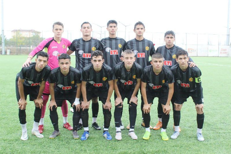 GENÇ ŞİMŞEKLER BUGÜN EVİNDE