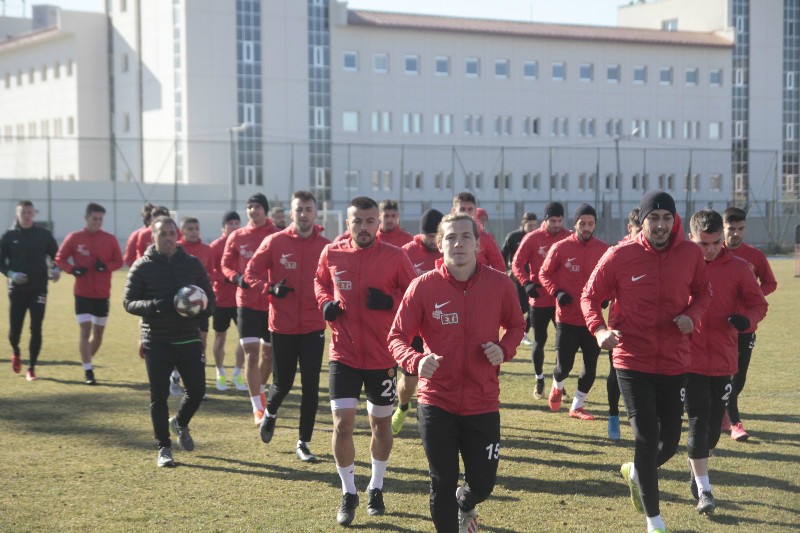 YÜRÜYELİM ARKADAŞLAR