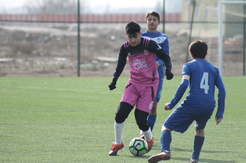 ZİRVE EL DEĞİŞTİRDİ