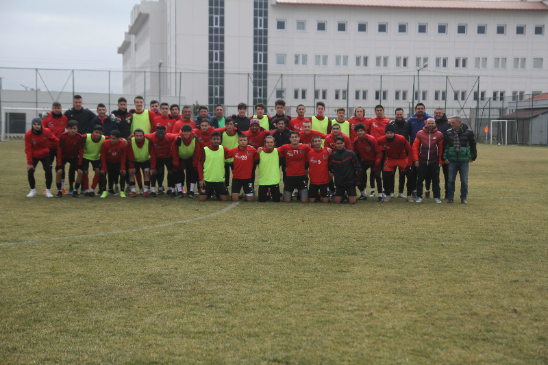 GENÇLERE YAKIN TAKİP