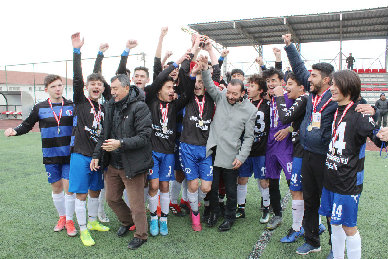 ANADOLU ÜNİVERSİTESİ     MUTLU SONA ULAŞTI