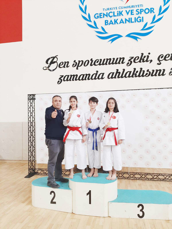 AHMET SEZERİN  ALTIN ÇOCUKLARI