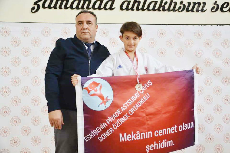 SPORCUDAN ANLAMLI PANKART