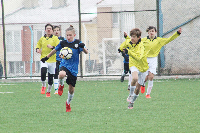 YILDIZLARDA GOLDE VAR HEYECANDA