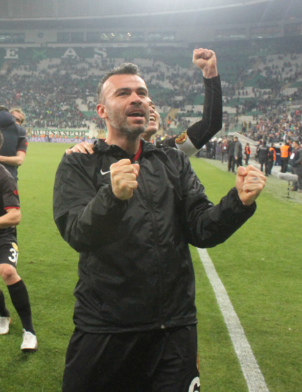 KIVANÇ VE M.FEYZİ DÖNÜYOR