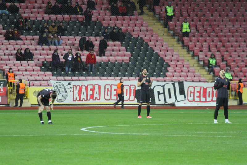 TRİBÜNLER DOLMALI