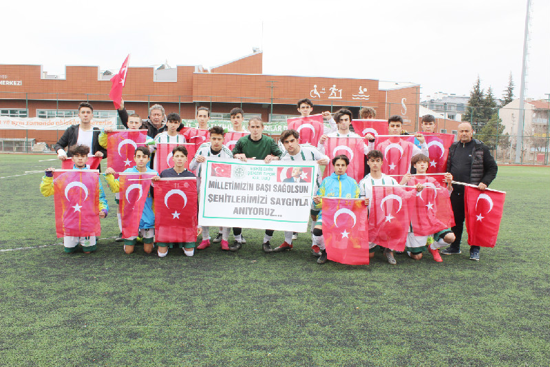 ŞEHİTLERİMİZİ UNUTMADIK