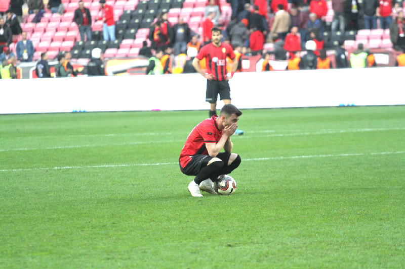 TALİHİMİZ YOK BAHTIMIZ KARA (0-2)