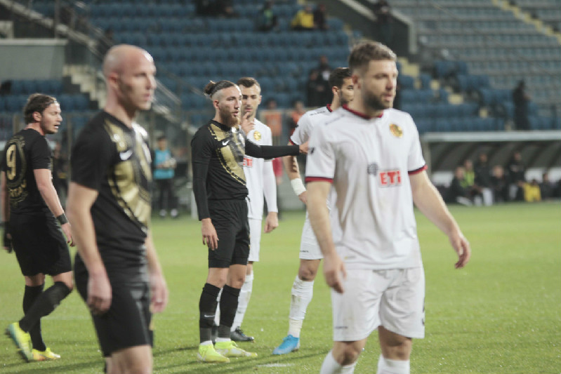 70 DAKİKA ÇİFT FORVET