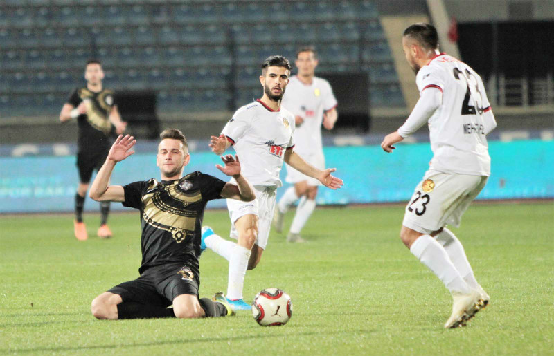 BÖYLE Mİ OLACAKTI (1-1)