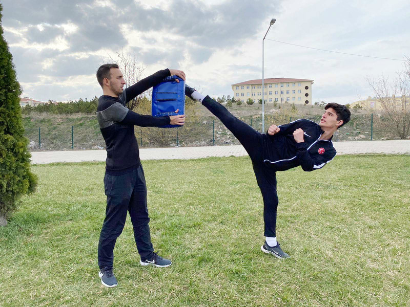 AİLE İLE ANTRENMAN