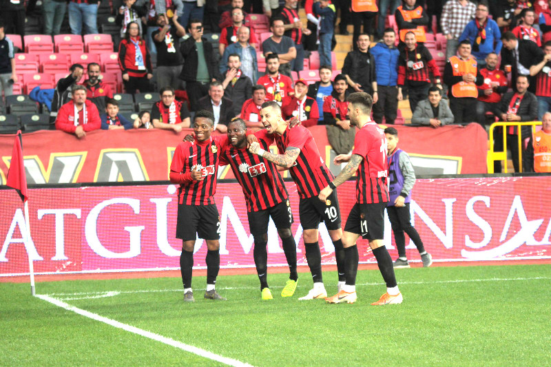 GOLLERİ EN ÇOK GİDENLER ATTI