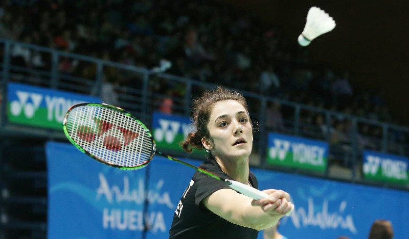 MİLLİ SPORCULAR EVLERE KONUK OLUYOR