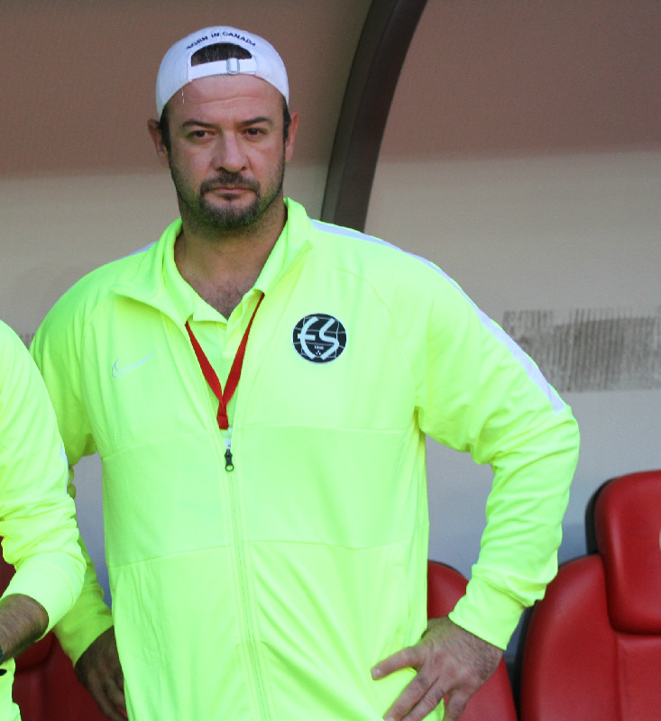 HAKAN ZAFER İÇİN  YÖNETİME SESLENDİ