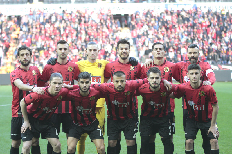 KULÜPLER BATMIŞ DURUMDA