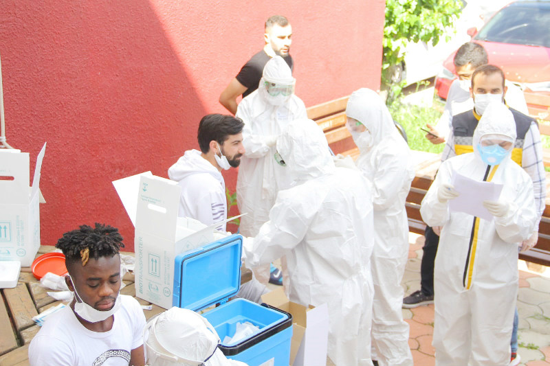 ÖNCE TESTTEN GEÇTİLER