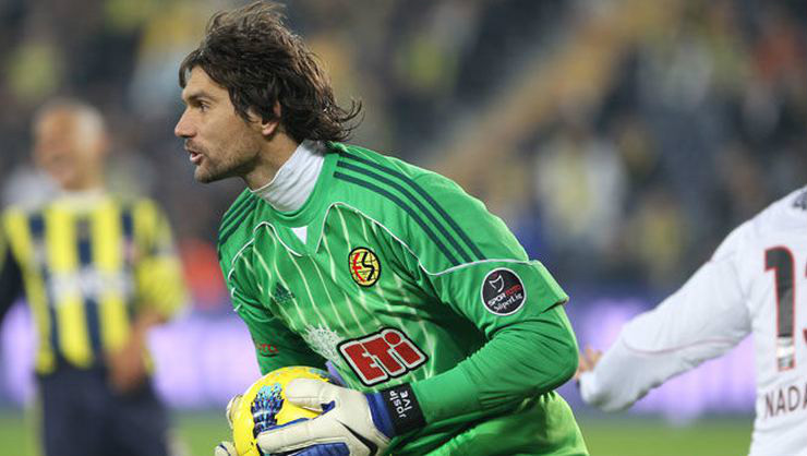 TARAFTARI ÇOK SEVİYORUM