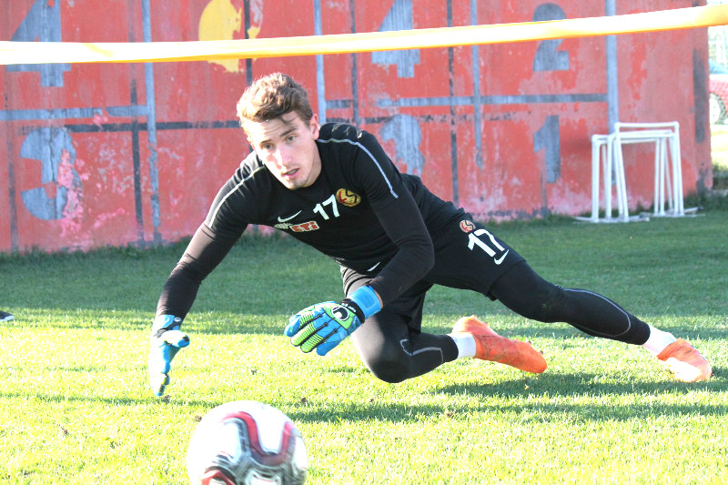 EKREM 21 MAÇ OYNADI