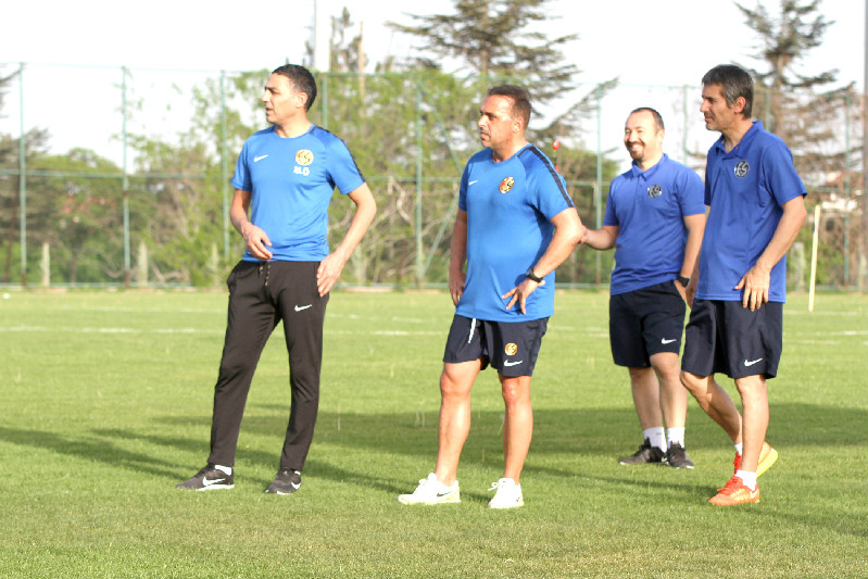 BAYRAMDA DA KAMP VAR