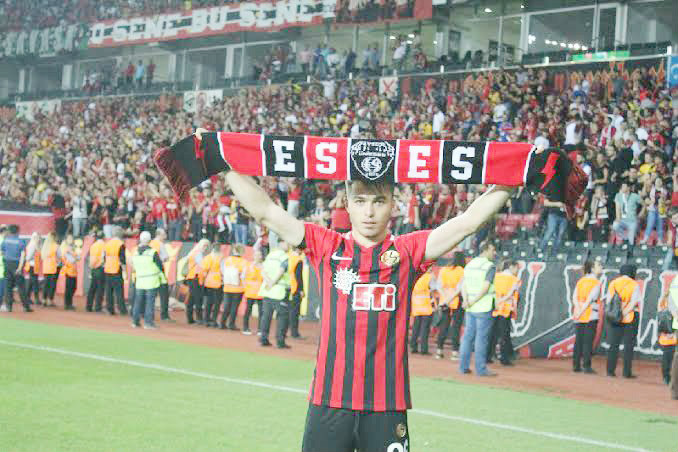 FURGANIN YILDIZI PARLADI