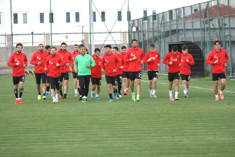 TEK TEK GÖRÜŞME VAR