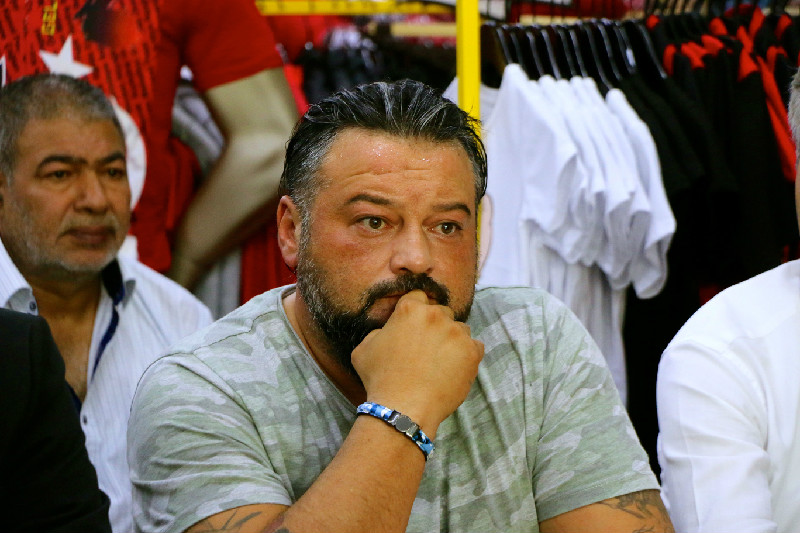 TAŞ OLSA ÇATLARDI BE KARDEŞİM..