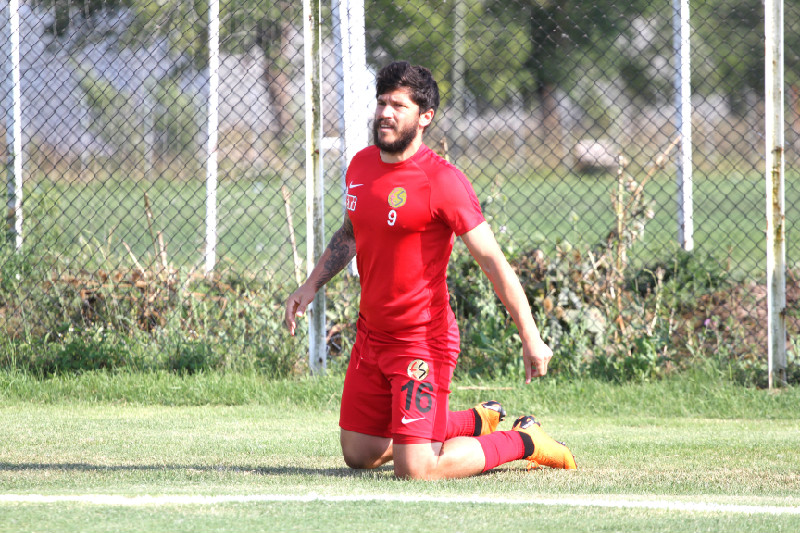 SİZ DE HİÇ VİCDAN YOKMUŞ!