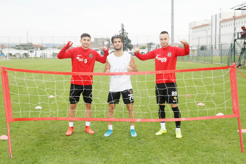 GENÇLERE GÜN DOĞDU