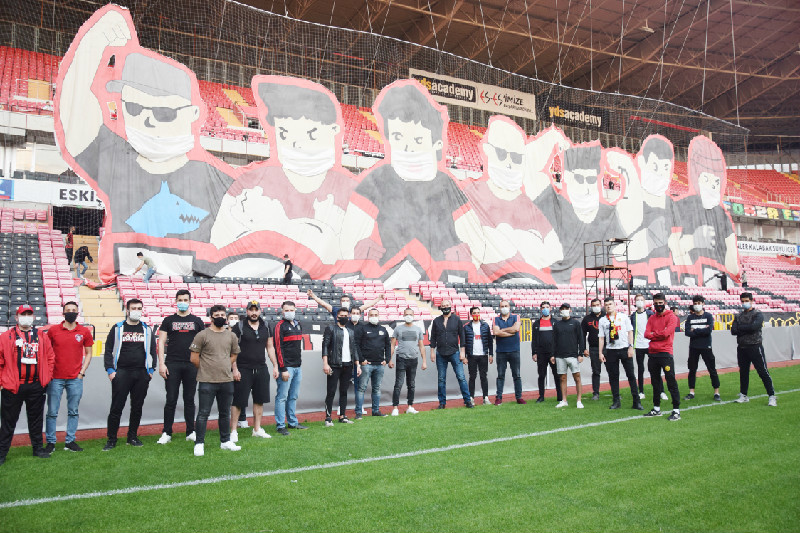 ESKİŞEHİRSPOR NEREDEYSE TRİBÜNDE  BİZLER SESİ OLMAYA DEVAM EDECEĞİZ