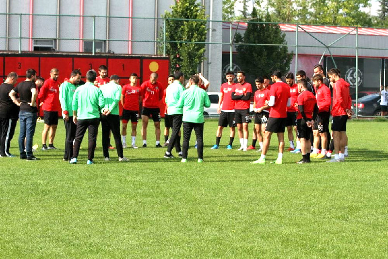 HAZIRLIKLAR SÜRÜYOR