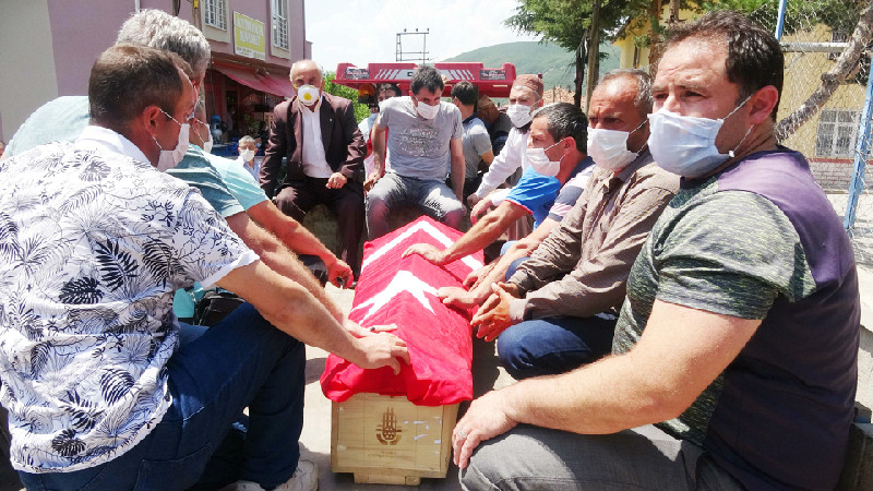 MİLLİ GÜREŞÇİ AKDAĞ SON  YOLCULUĞUNA UĞURLANDI