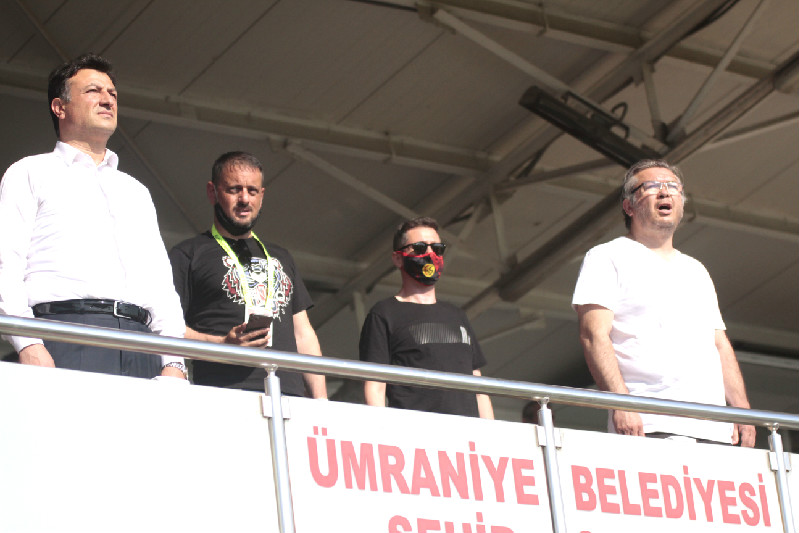 BAŞKAN DA MAÇTAYDI