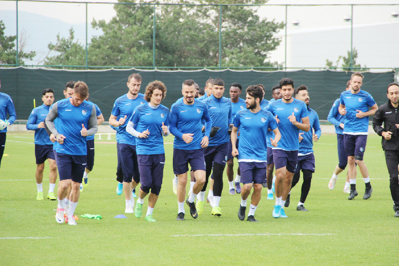 MEHMET ÖZDİLEK PUAN TABLOSUNDA  KAYBETTİĞİMİZ NOKTAYA GELECEĞİZ