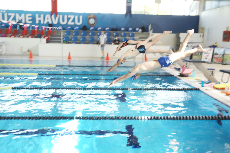 BÜYÜKŞEHİRİN A TAKIMI ANTRENMANLARA BAŞLADI