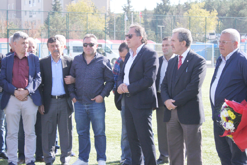 TAHSİN BABA  Mezarı başında  ANILACAK