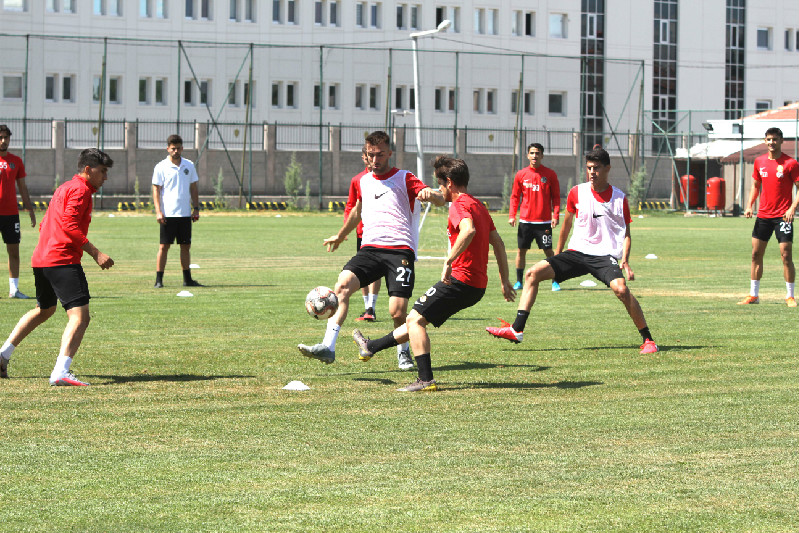 KADER BİRLİĞİ YAPANLAR SAHADA OLACAK