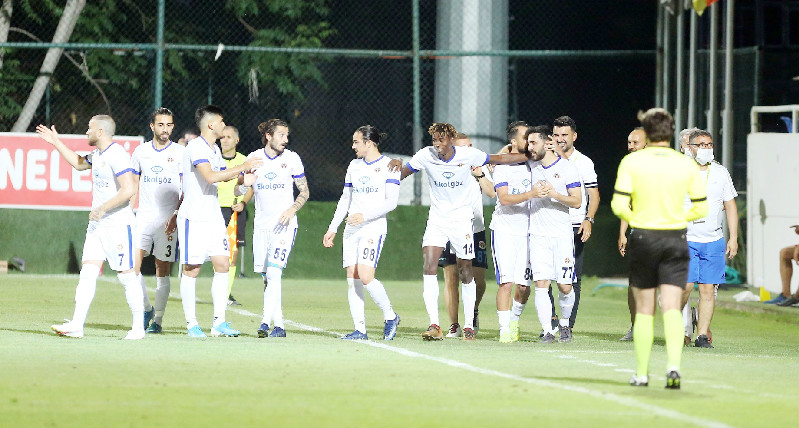 MENEMENSPOR İLK YILINDA LİGDE KALMAYI BAŞARDI