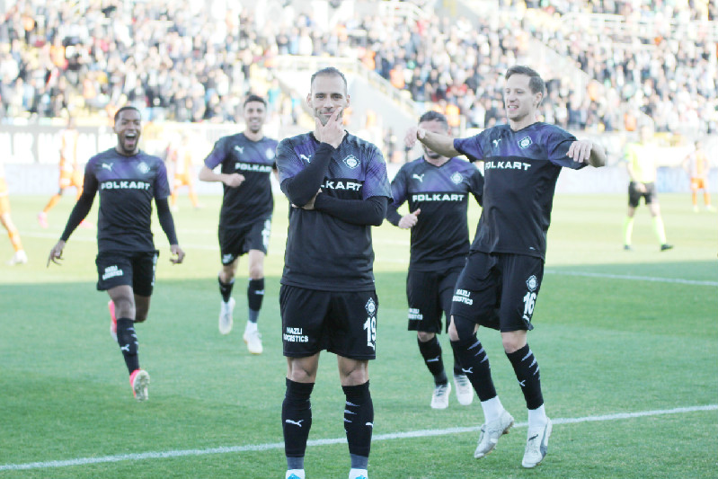 PAİXAO YİNE GOL KRALI