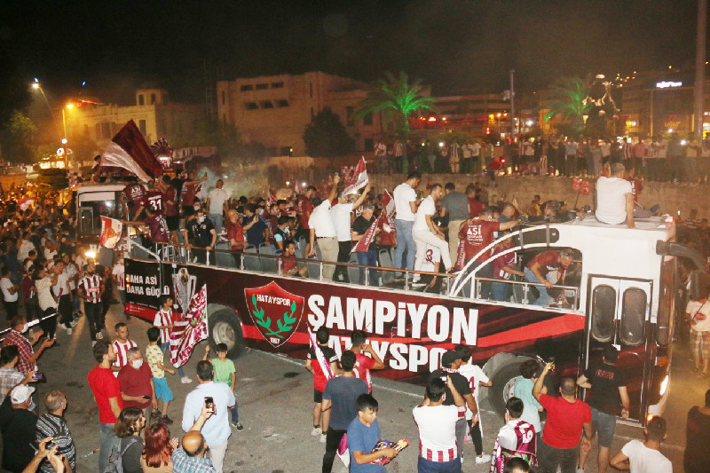 HATAYI ŞAMPİYONLUK ATEŞİ YAKTI