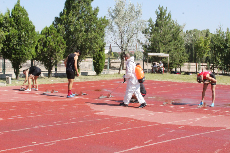 PİSTTE HER YER DEZENFEKTE