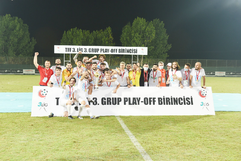 LİG YÜKSELMENİN SEVİNCİ