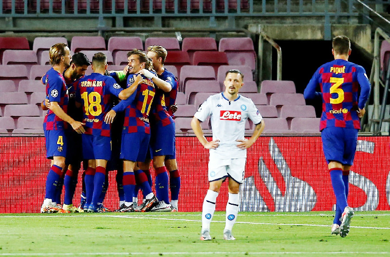 CÜNEYT ÇAKIRIN YÖNETTİĞİ MAÇTA BARCELONA TURLADI