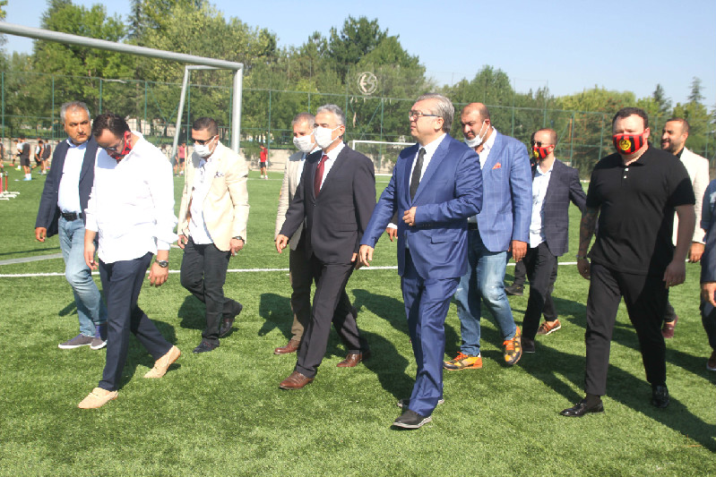 ES-ES SÜPER LİGİ HAK EDİYOR