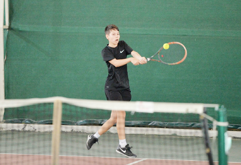 KÜÇÜK TENİSÇİLER BURSADA BULUŞUYOR